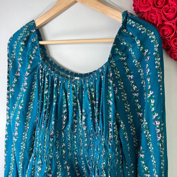 Kingston Grey Emma JUNIOR Smocked Waist Floral Cropped Top Medium Teal Blue Rayo - Picture 3 of 11